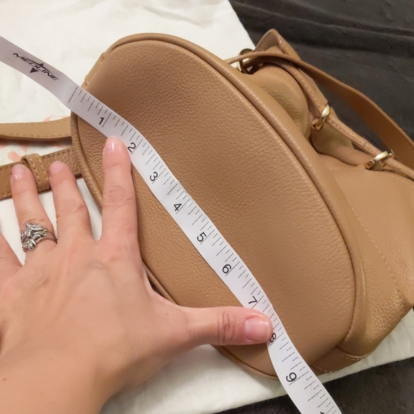 EUC See By Chole Tan Crossbody Bucket Bag - Picture 5 of 8